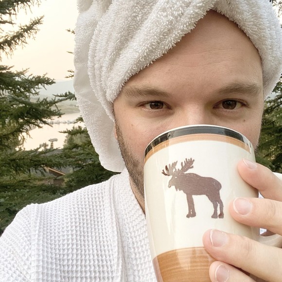 Profile Picture of Corey Davey (@coreydavey) on Poshmark