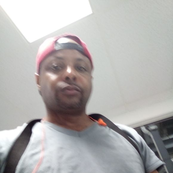 Profile Picture of Fonzareli Fonzareli (@fonzarelif) on Poshmark