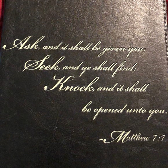 Profile Picture of Quandora Hornbuckle (@ladypraz) on Poshmark