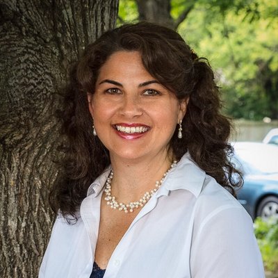 Profile Picture of Mary Lugo (@MaryLugo1) on Twitter