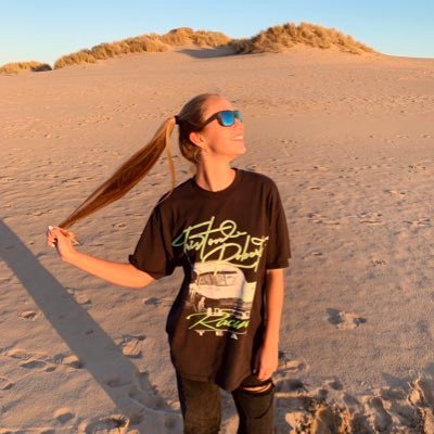 Profile Picture of Laurie Mcgrath (@ljmccgrath) on Twitter
