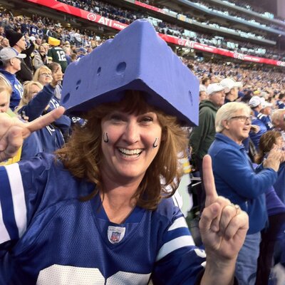 Profile Picture of Sue Elliott (@elliottsue1) on Twitter