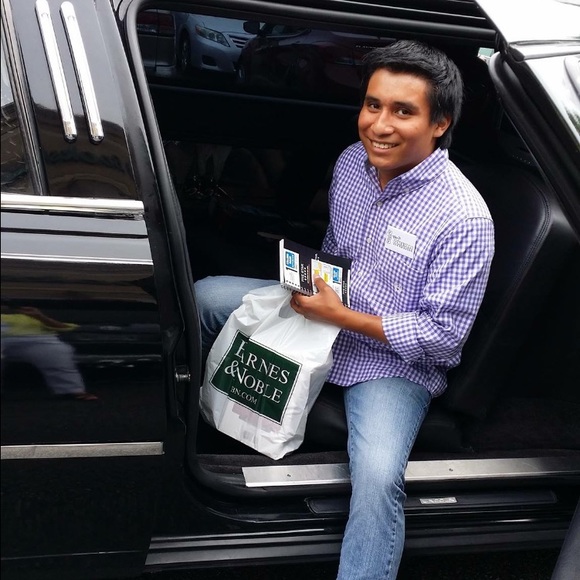 Profile Picture of Joshua Sadler (@joshtsadler) on Poshmark