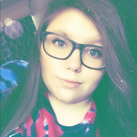 Profile Picture of Catherine Daldine (@cdaldine) on Poshmark