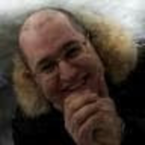 Profile Picture of Simon Martin (@medic65726) on Poshmark