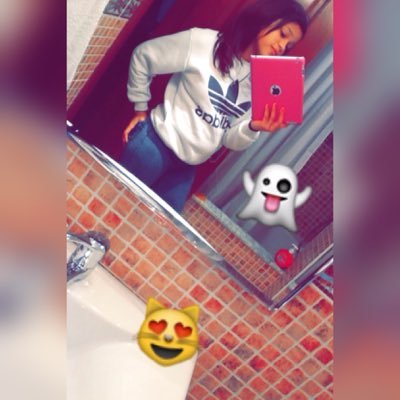Profile Picture of Genesis Roque (@genesis_roque11) on Twitter