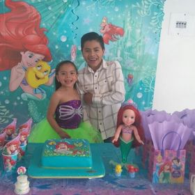 Profile Picture of JULIANNA PAOLA HUTCHINSON CUELLO (@hutchinsoncuell) on Pinterest