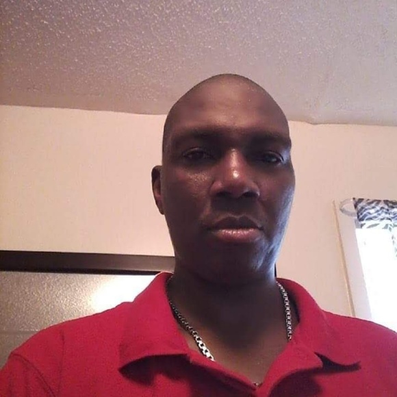 Profile Picture of Michael Hoskins (@miked7148) on Poshmark