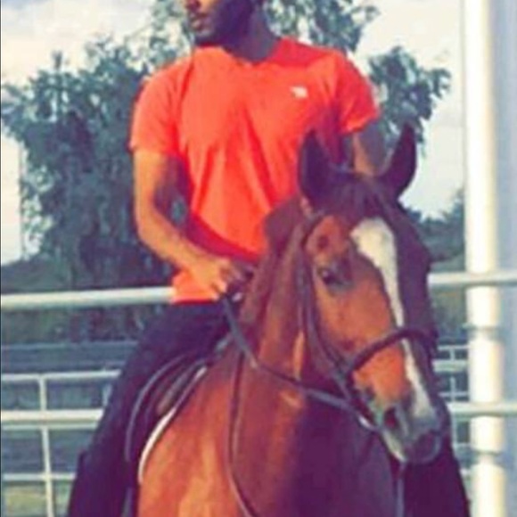 Profile Picture of Hussain Nazar (@nazar94) on Poshmark