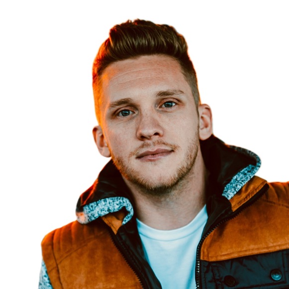 Profile Picture of Mark Burke (@markburkelive) on Poshmark