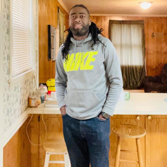 Profile Picture of Chad Edwards (@co_ofive) on Poshmark