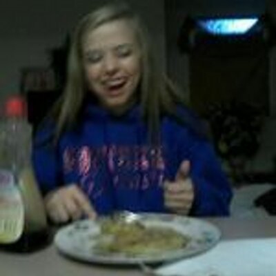 Profile Picture of Paula Whitehead (@Paulaa071) on Twitter