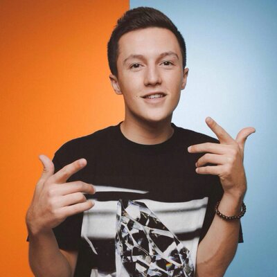 Profile Picture of Leah Parrish (@LeahParrish0) on Twitter