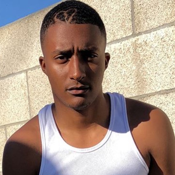 Profile Picture of Rayshaun Chappell (@rayythaplugg) on Poshmark