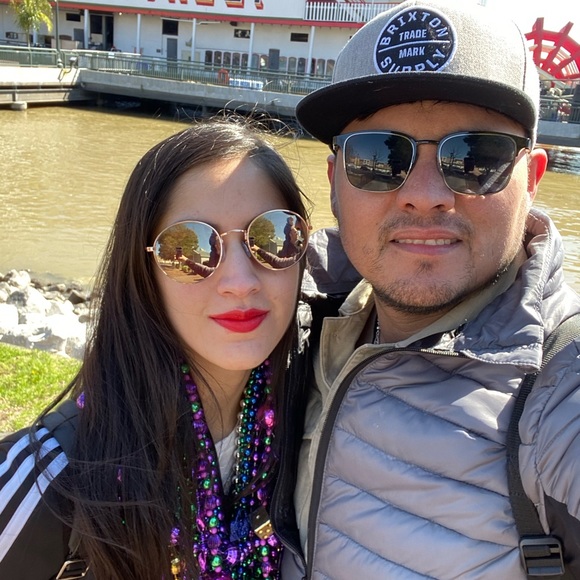 Profile Picture of Martin Casanova (@casanm01) on Poshmark