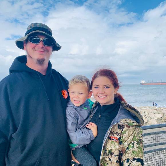 Profile Picture of Kassy Swarnes (@kassyswarnes) on Poshmark