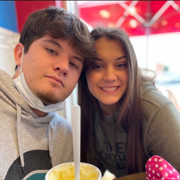 Profile Picture of Bailey Mcconnell (@_bailey8) on Poshmark