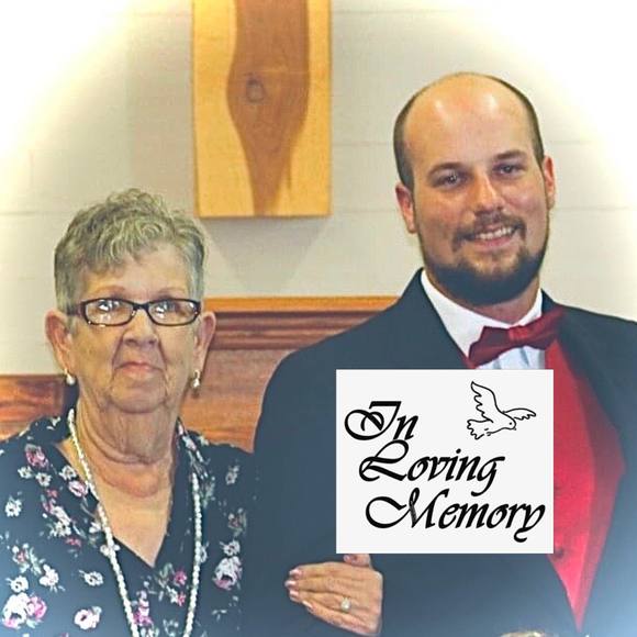 Profile Picture of Colton Casey (@coltoncasey) on Poshmark