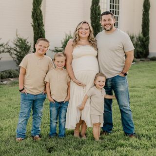 Profile Picture of Hailey Shyanne Coffey 💘 (@haileycoffey) on Instagram