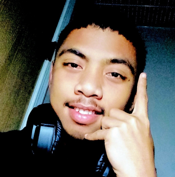 Profile Picture of Calvin Glenn (@calvinglenn29) on Poshmark