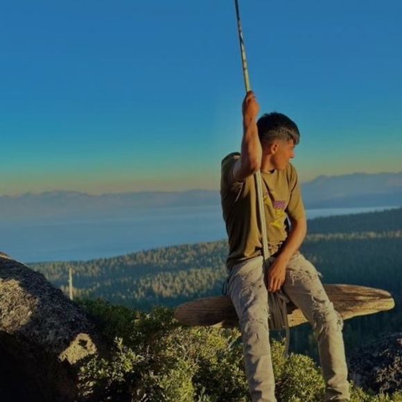 Profile Picture of Kevin Ramirez (@kevinra15248) on Poshmark