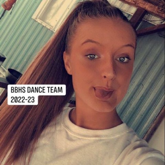 Profile Picture of Halee Eiffert (@haleeeiffert) on Poshmark