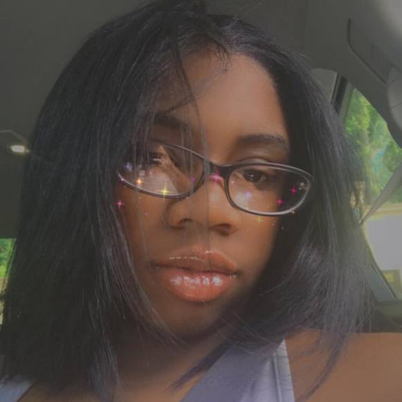 Profile Picture of Cocoa Cocoa (@cocoat) on Poshmark