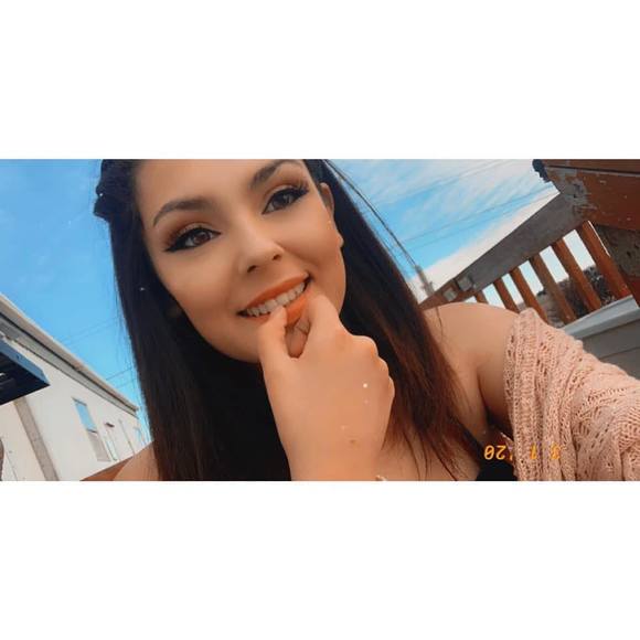 Profile Picture of Shyanne Steinwart (@socialyme302) on Poshmark