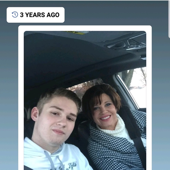 Profile Picture of Kimberly Noel (@kimberlynoel221) on Poshmark