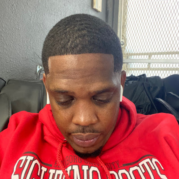 Profile Picture of Mike Watkins (@mikewatkins428) on Poshmark