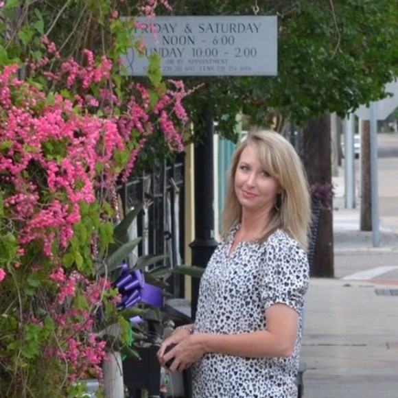 Profile Picture of Tracey Craig (@traceycraig23) on Poshmark