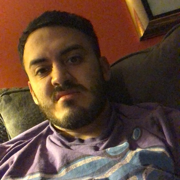 Profile Picture of Julio Ortiz (@julioort24) on Poshmark