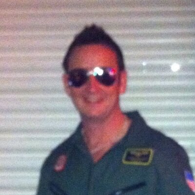 Profile Picture of Martyn Griffiths (@ellemay2013) on Twitter