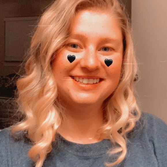 Profile Picture of Christine Elizabeth mays (@christinemays) on Poshmark