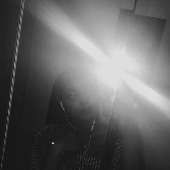 Profile Picture of Siman Adeeb (@siman1222) on Poshmark
