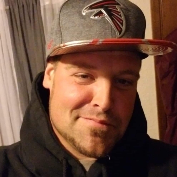 Profile Picture of David Newman (@davidnewman) on Poshmark