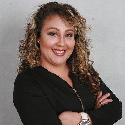 Profile Picture of Maria Abundis (@ListingBeachPro) on Twitter