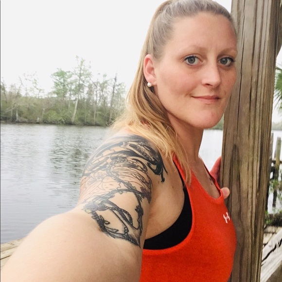 Profile Picture of Casey Mcdowell (@caseymcdowell05) on Poshmark