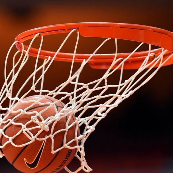 Profile Picture of Colby Gates (@colebeegates) on Poshmark