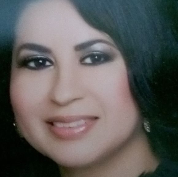 Profile Picture of Evelyn Watler (@evelynwatler) on Poshmark