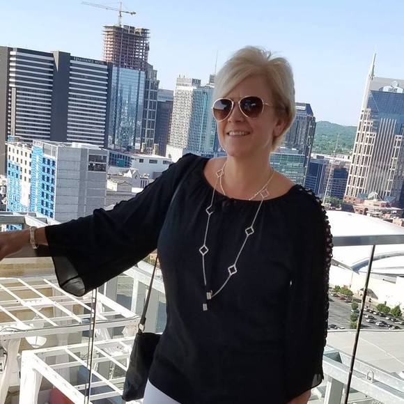Profile Picture of Kim Harby (@kpieharb) on Poshmark