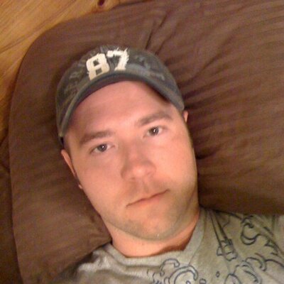 Profile Picture of Jay Macklin (@Desp_househusb) on Twitter
