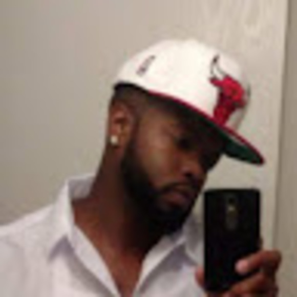 Profile Picture of Bryant Mention (@bryantmention87) on Poshmark