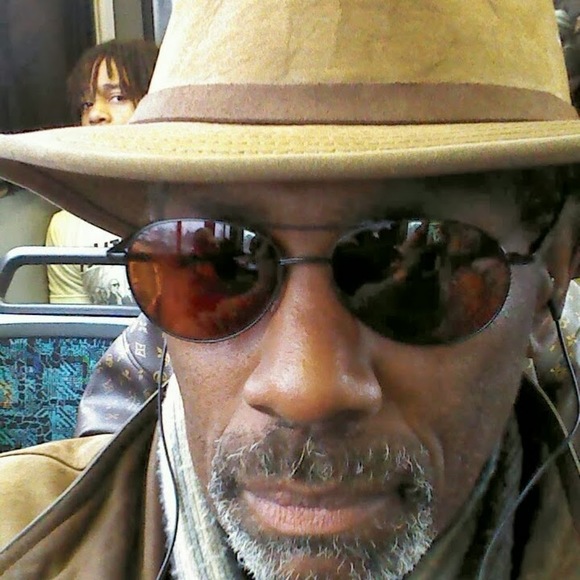 Profile Picture of Mark Gillum (@mandrews1119) on Poshmark