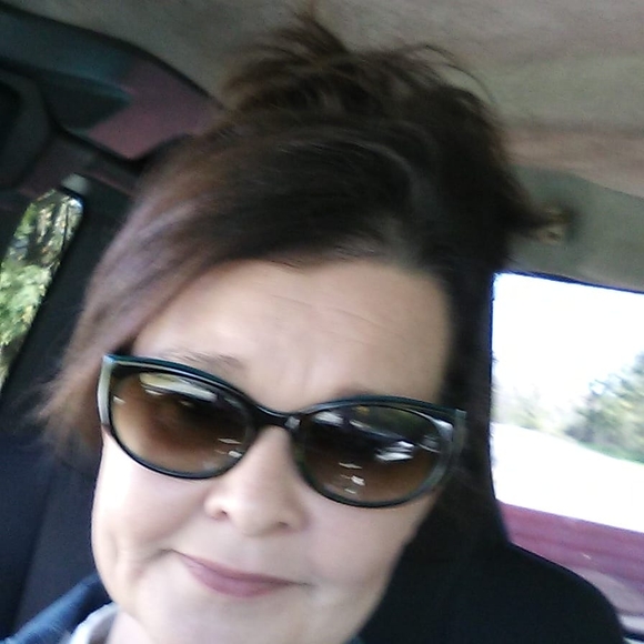 Profile Picture of Ruby Palmeri (@ruby212) on Poshmark