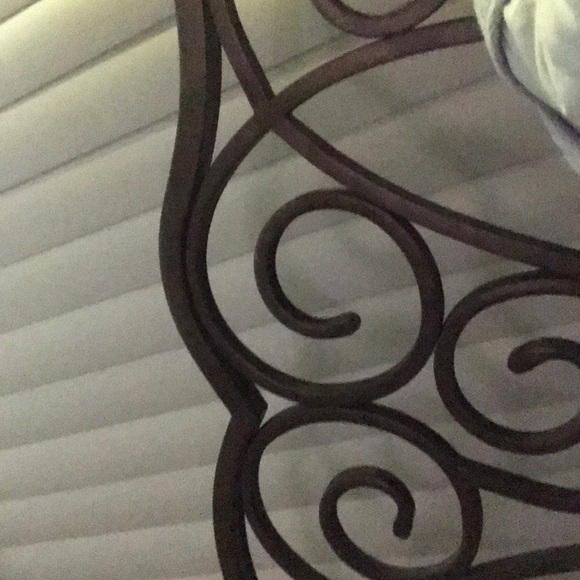 Profile Picture of Elizabeth Da cunha (@elizdac) on Poshmark