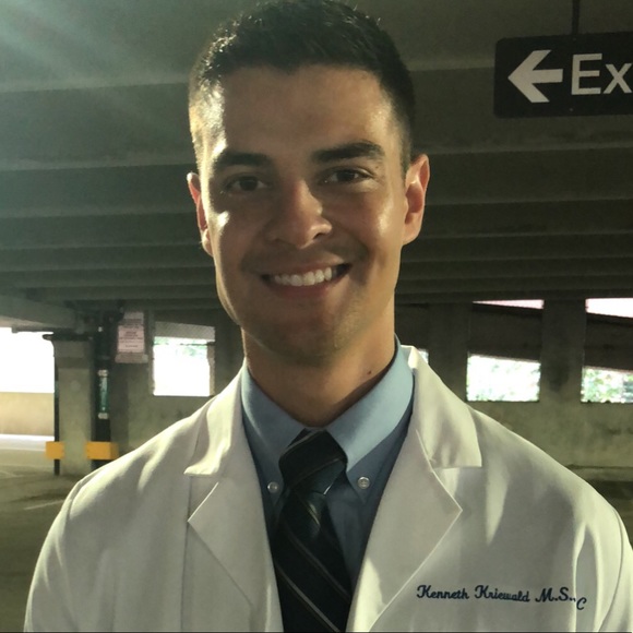 Profile Picture of Kenny Kriewald (@kakriewald) on Poshmark