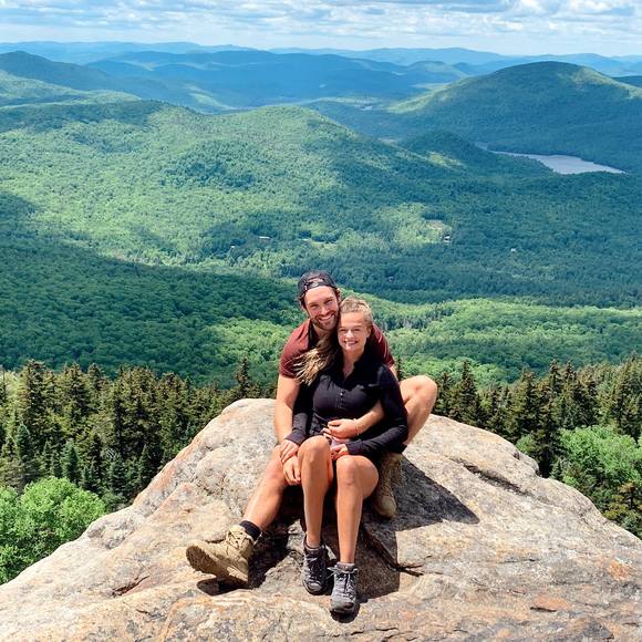 Profile Picture of Eva Mancarella (@evamance) on Poshmark