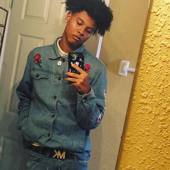 Profile Picture of Brian Traylor (@briantraylor414) on Poshmark