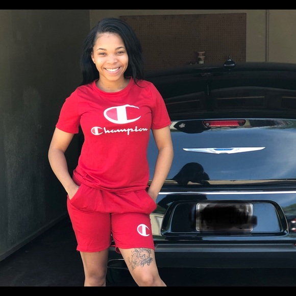 Profile Picture of Jasmine Pratt (@janayjasmineee) on Poshmark